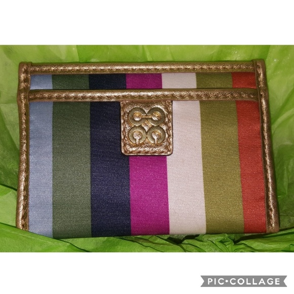 Coach Wallet - Picture 1 of 3